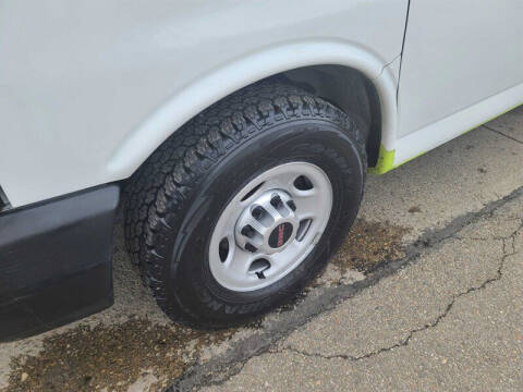 2017 GMC Savana 2500