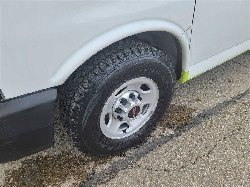 2017 GMC Savana 2500