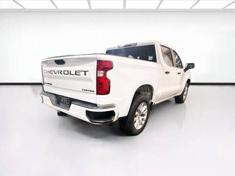 2022 Chevrolet Silverado 1500 Custom