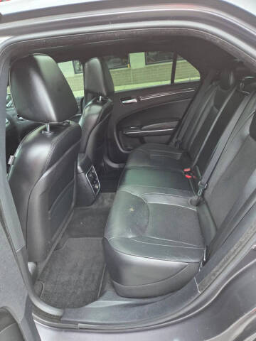 2013 Chrysler 300 C