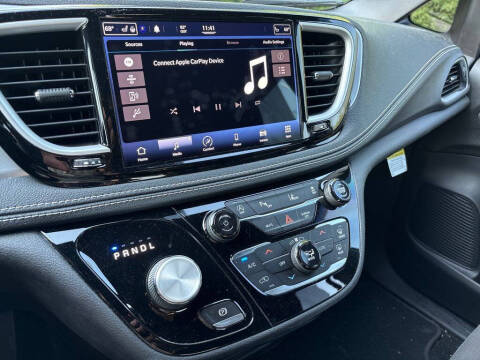2021 Chrysler Pacifica Touring