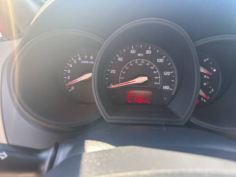 2015 Kia Rio 5-Door LX