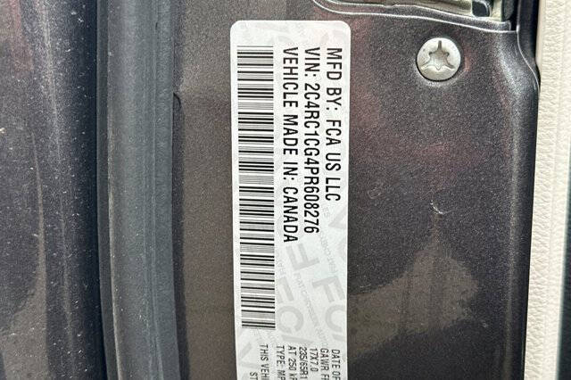 2023 Chrysler Voyager LX