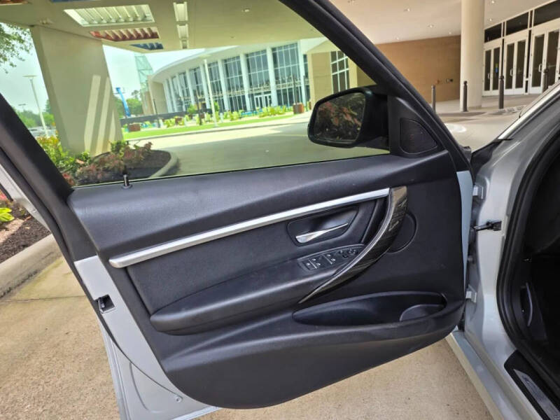 2017 BMW 3 Series 330i