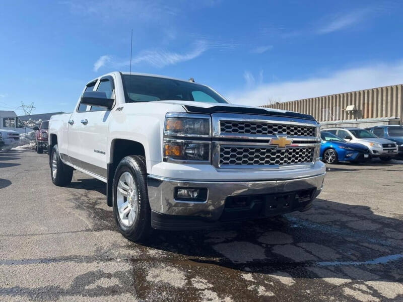 2014 Chevrolet Silverado 1500 for sale at Rivera Auto Sales LLC in Saint Paul MN