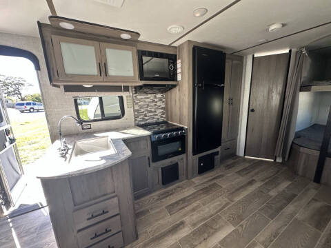 2021 Gulfstream Enlighten