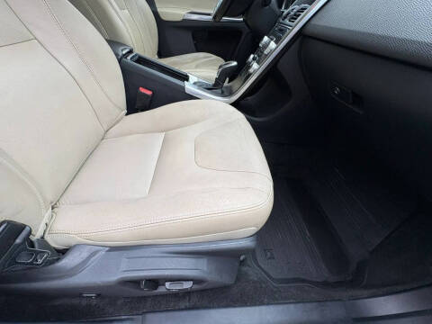 2016 Volvo XC60 T6 Drive-E