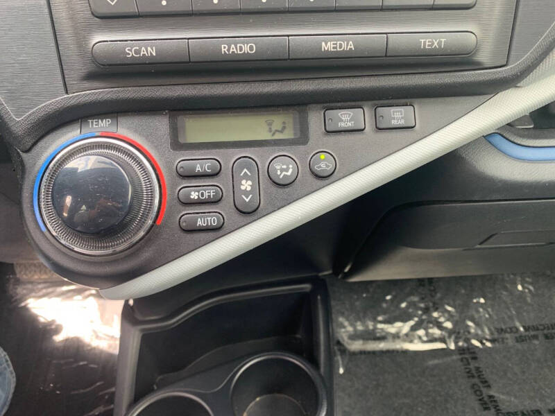 2012 Toyota Prius c Two