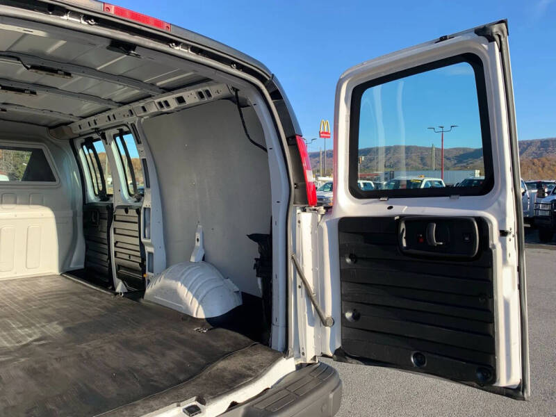 2021 Chevrolet Express 2500