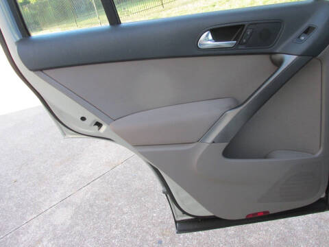 2009 Volkswagen Tiguan SE