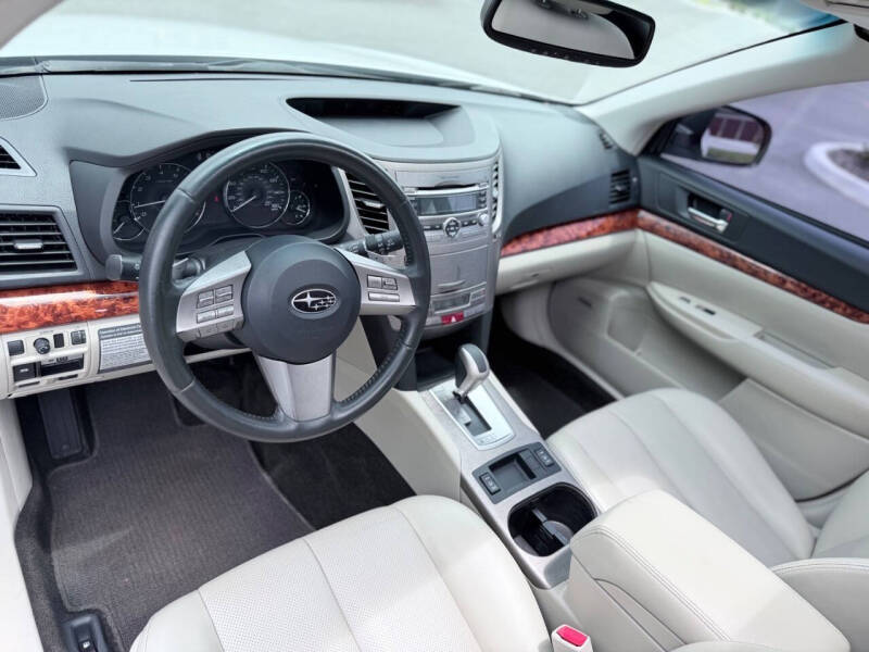 2011 Subaru Outback 3.6R Limited