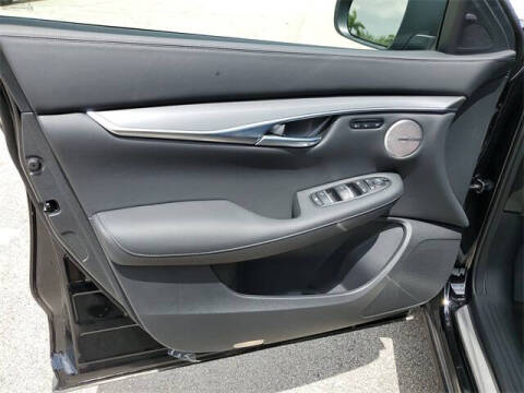 2025 Infiniti QX50 Luxe