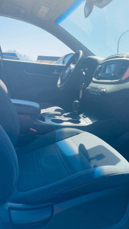 2017 Kia Sorento L