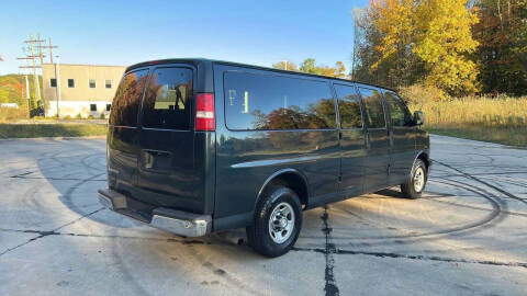 2017 Chevrolet Express LT 3500