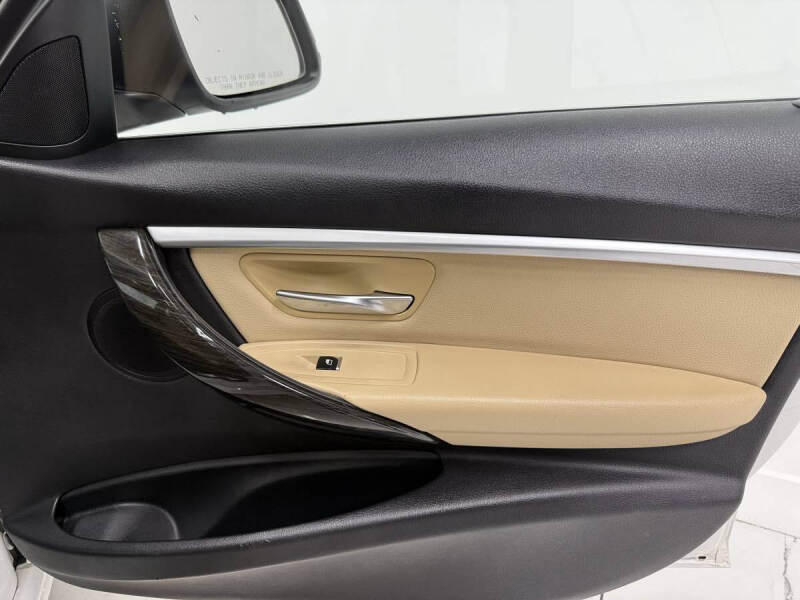 2017 BMW 3 Series 330i