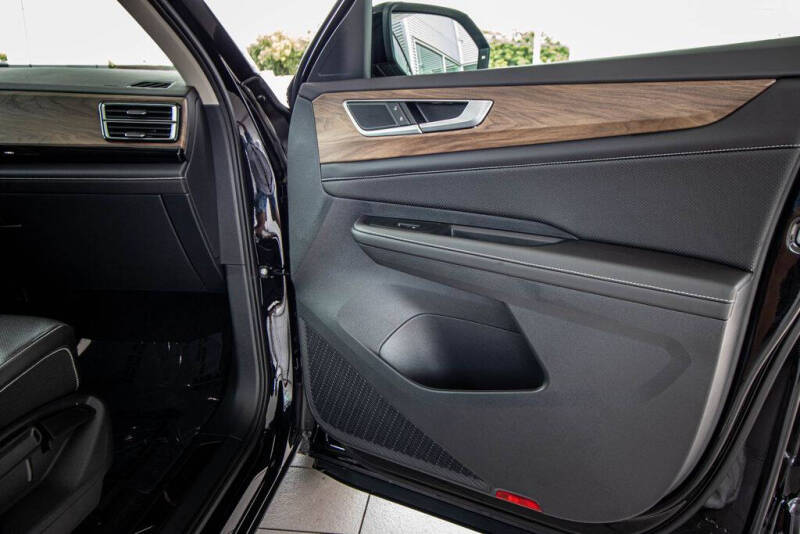 2026 Volkswagen Atlas SE