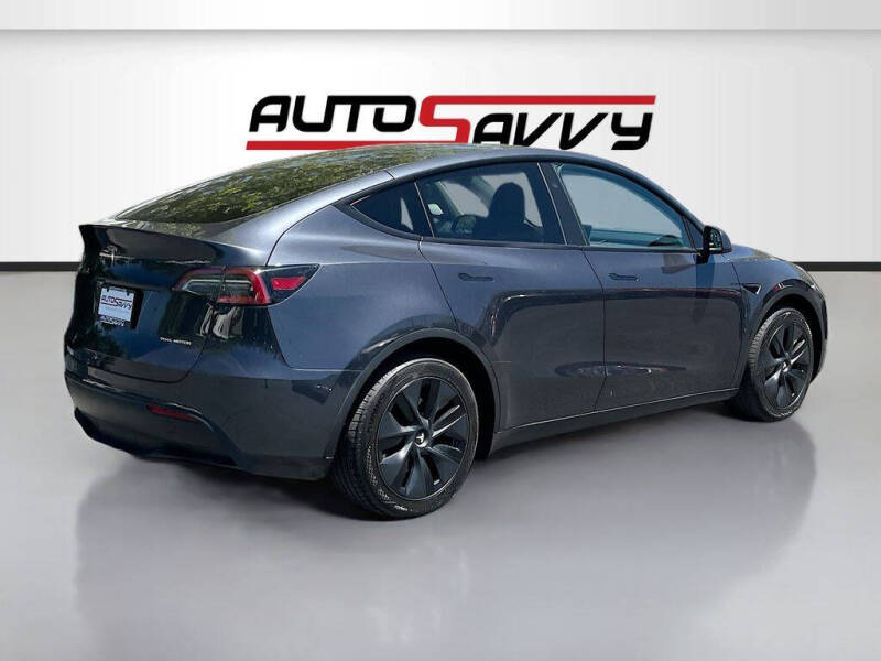 2025 Tesla Model Y Long Range