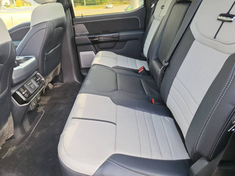 2023 Ford F-150 Lightning Platinum