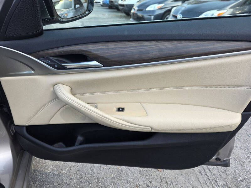 2018 BMW 5 Series 530e iPerformance