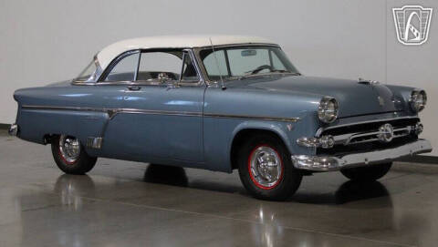 1954 Ford Crestline