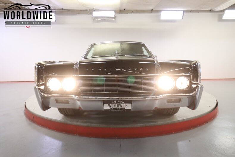 1967 Lincoln Continental