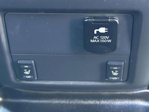 2017 Nissan Pathfinder SL