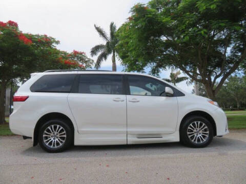 2018 Toyota Sienna XLE Premium 8-Passenger