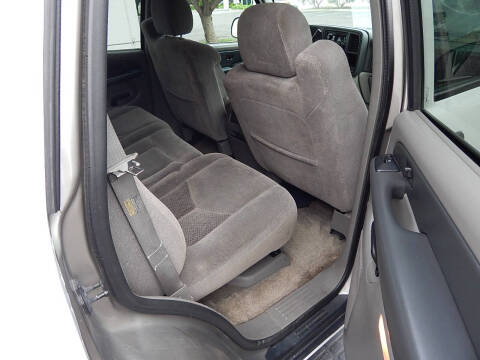 2003 Chevrolet Tahoe LS