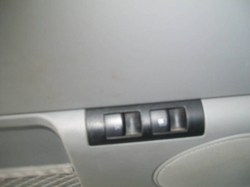 2002 Volkswagen New Beetle Sport