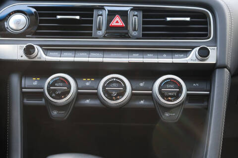 2020 Genesis G70 2.0T