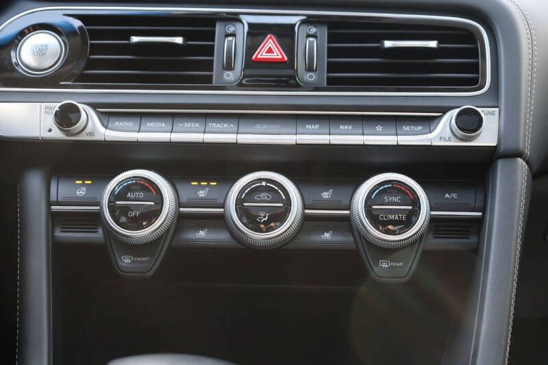 2020 Genesis G70 2.0T