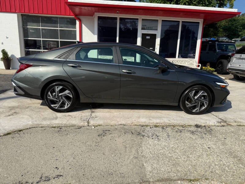 2024 Hyundai Elantra SEL