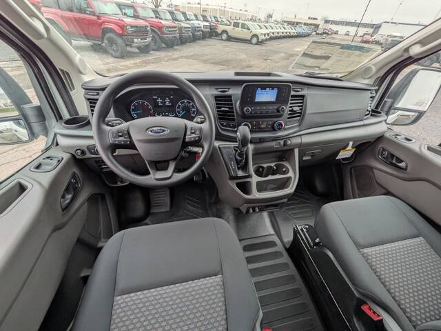 2025 Ford Transit 250