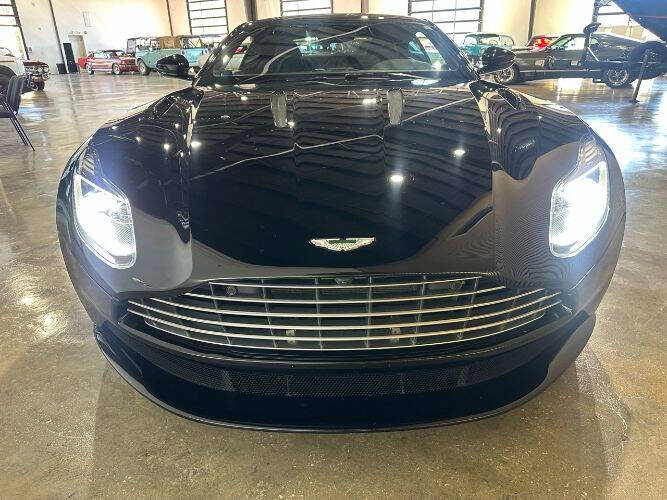 2017 Aston Martin DB11