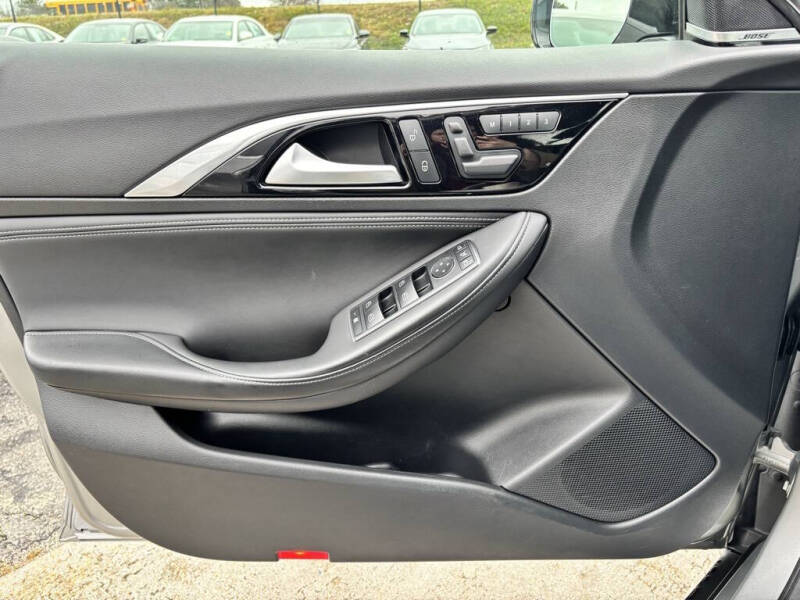 2018 Infiniti QX30 Premium