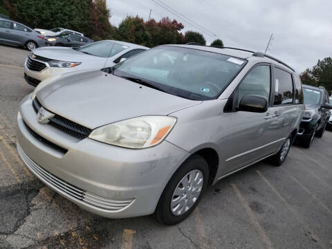 2005 Toyota Sienna for sale at Angelo's Auto Sales in Lowellville OH