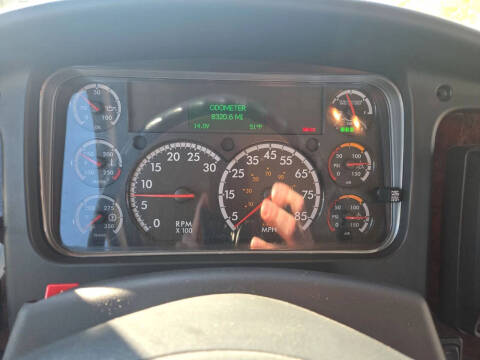 2022 Freightliner M2 106