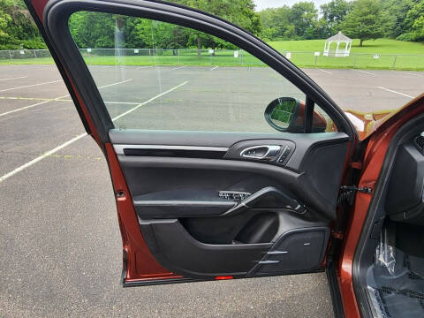 2013 Porsche Cayenne S Hybrid