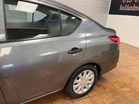 2016 Nissan Versa 1.6 S Plus