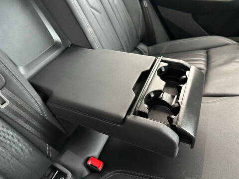 2024 Audi Q8 e-tron quattro Premium Plus