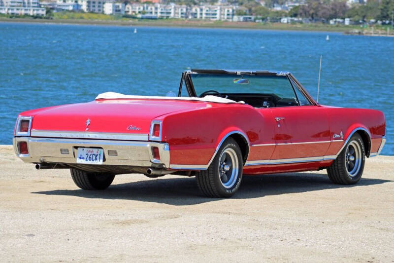 1967 Oldsmobile Cutlass Supreme