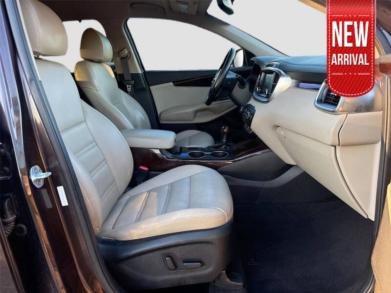 2018 Kia Sorento EX V6