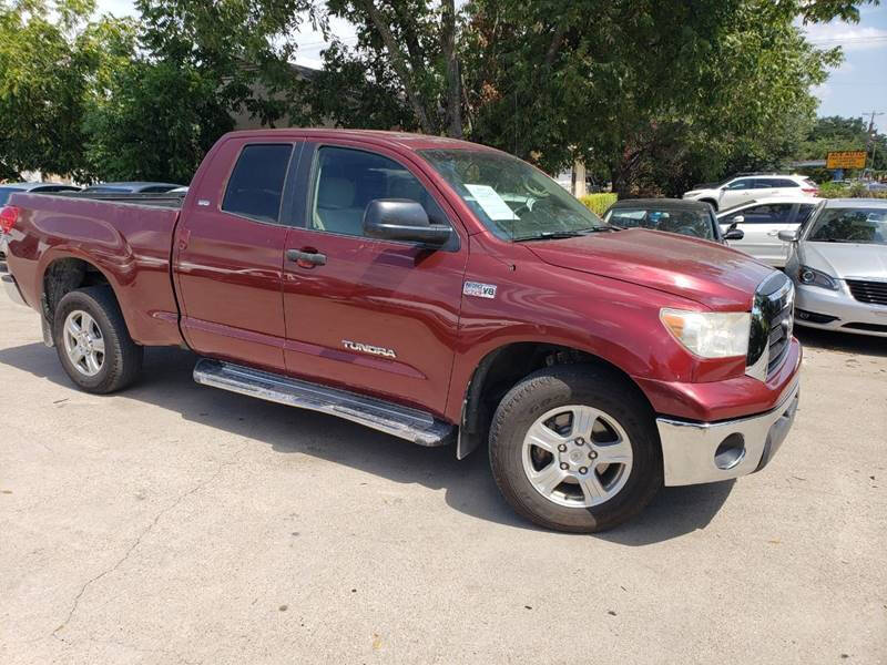 2008 Toyota Tundra SR5's photo