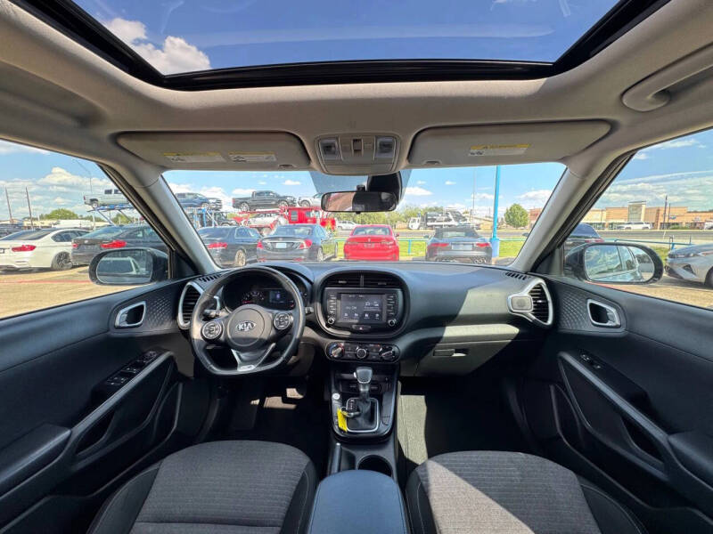 2020 Kia Soul GT-Line