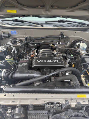 2005 Toyota Sequoia SR5