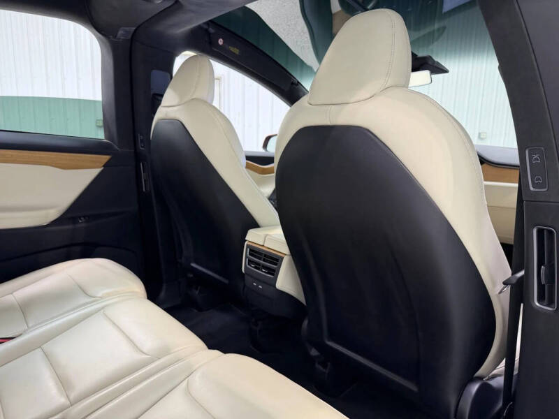 2021 Tesla Model X Long Range Plus