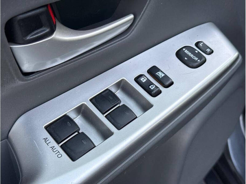 2012 Toyota Prius v