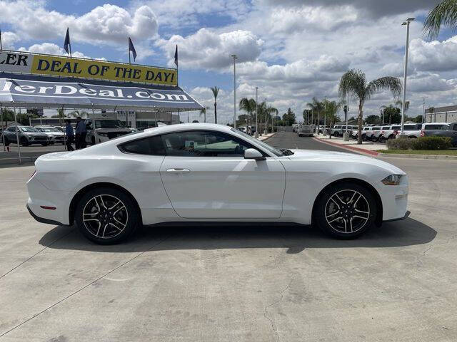 2022 Ford Mustang EcoBoost