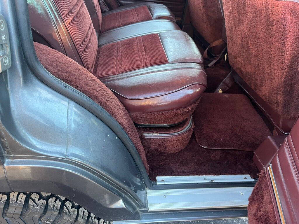 1989 Jeep Grand Wagoneer 78