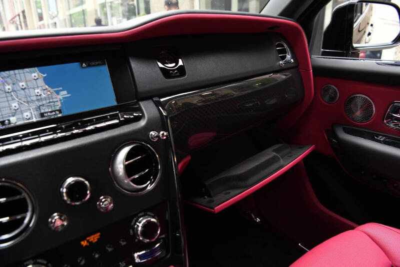 2023 Rolls-Royce Black Badge Cullinan